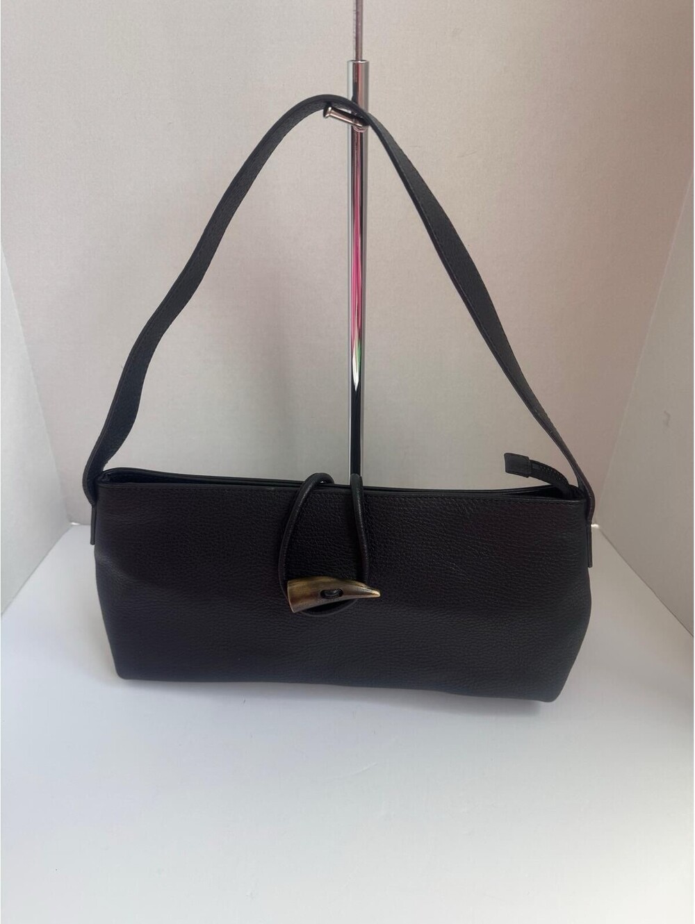 Vintage Burberry Horn Toggle Shoulder Bag – Black Pebbled Leather